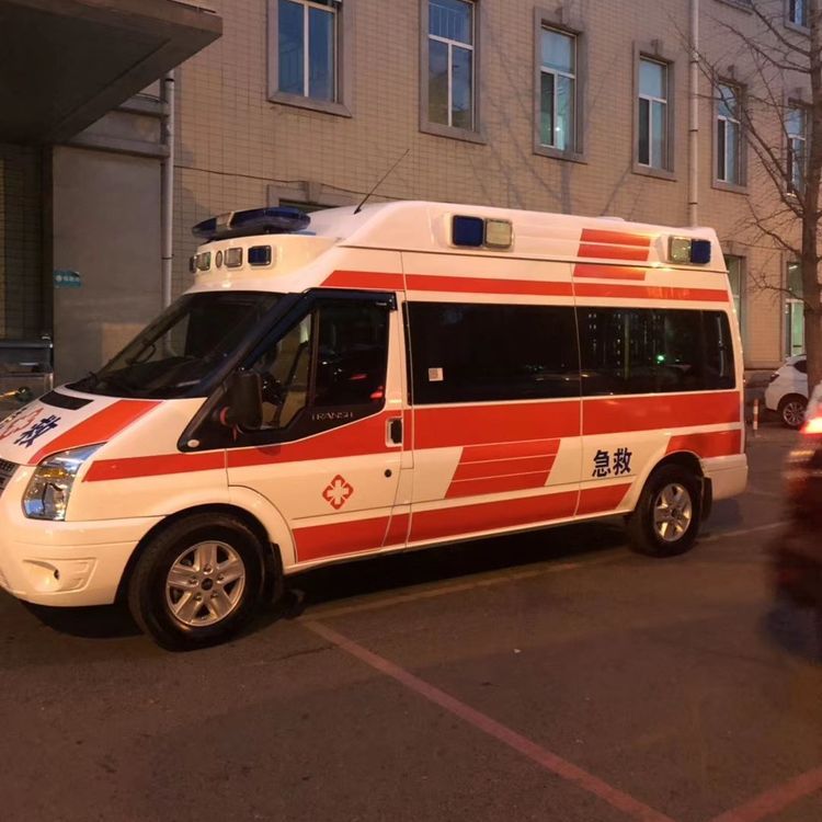 崇义夜间租赁救护车护送病人转院：安全转运的 8 大核心注意事项